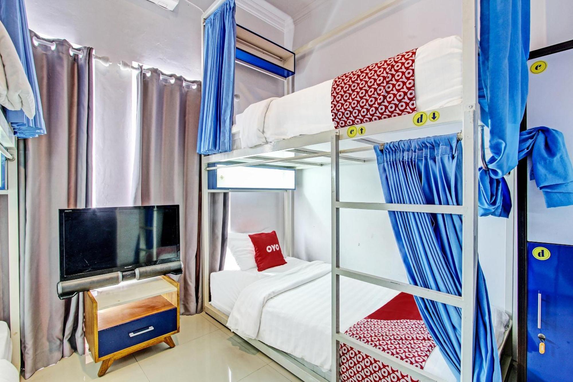 Oyo 91952 Oase Hostel Jogyakarta Zewnętrze zdjęcie