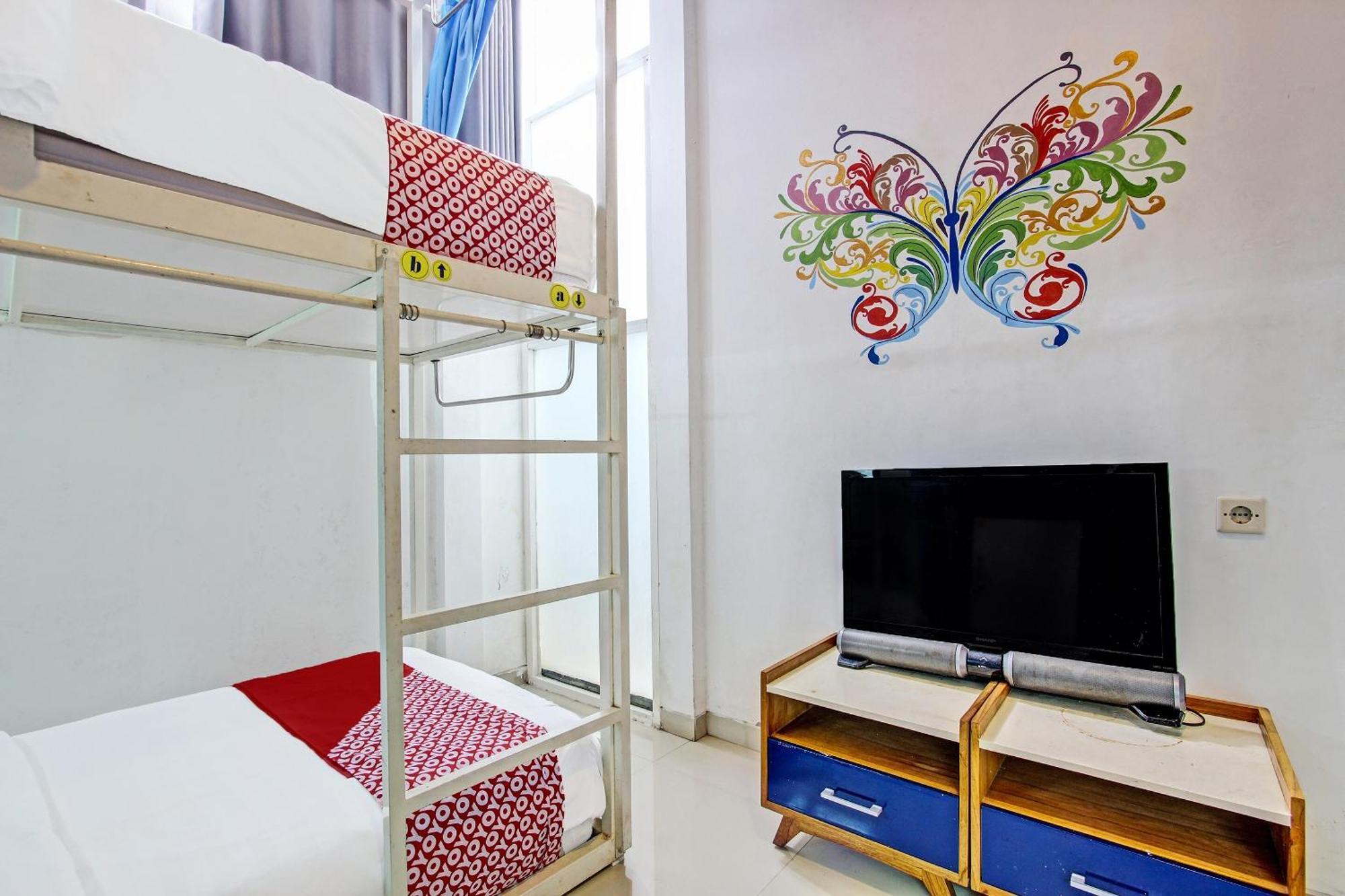 Oyo 91952 Oase Hostel Jogyakarta Zewnętrze zdjęcie