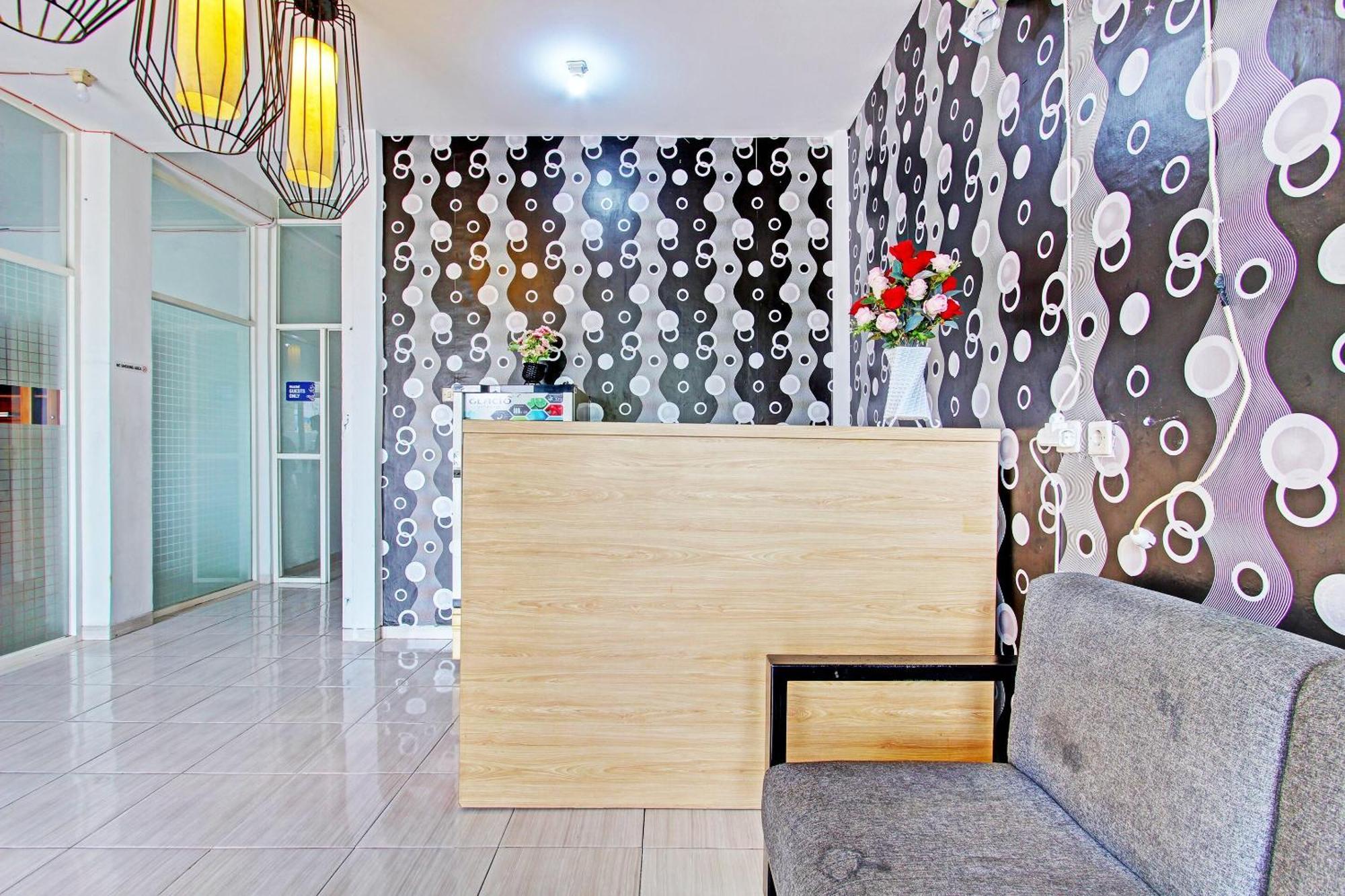 Oyo 91952 Oase Hostel Jogyakarta Zewnętrze zdjęcie